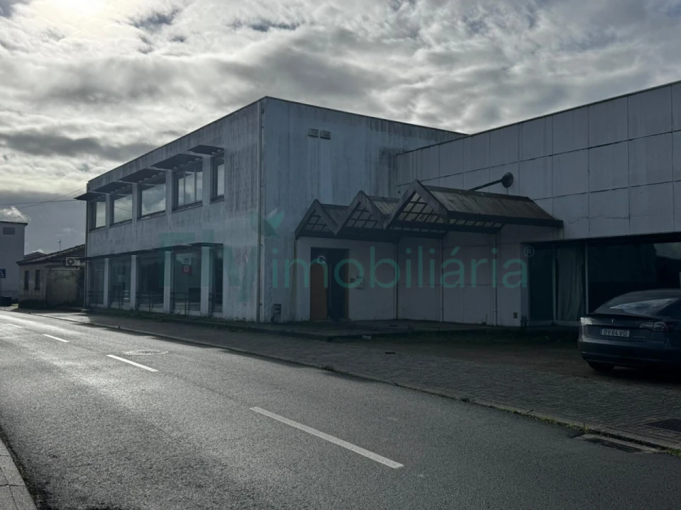 Armazém para Venda em Febres Foto 22