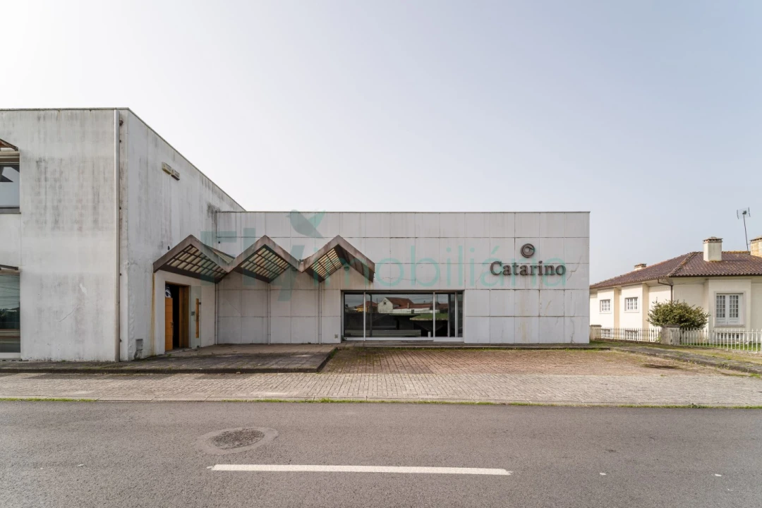 Armazém para Venda em Febres Foto 3