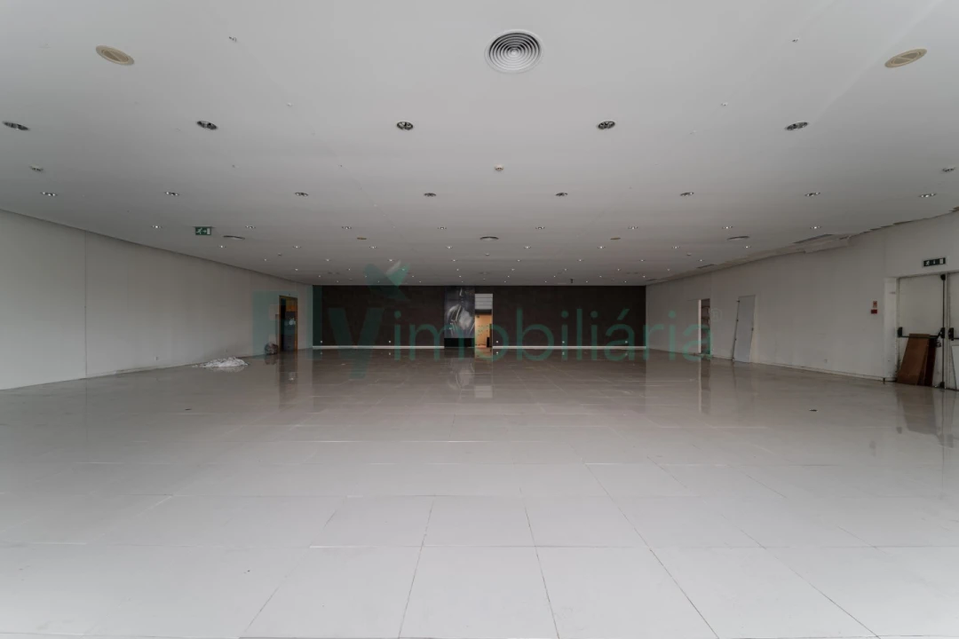 Armazém para Venda em Febres Foto 20