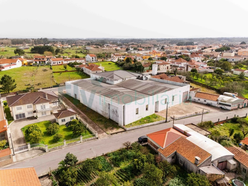 Armazém para Venda em Febres Foto 40