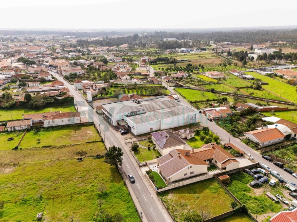 Armazém para Venda em Febres Foto 42