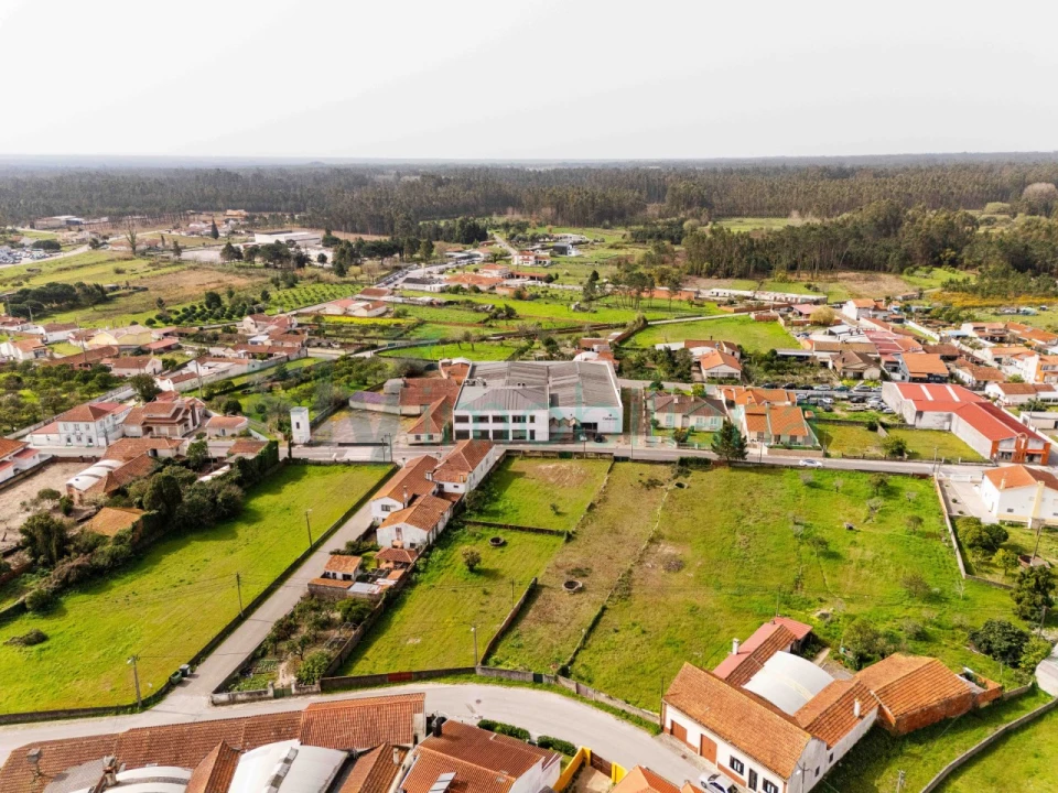 Armazém para Venda em Febres Foto 45