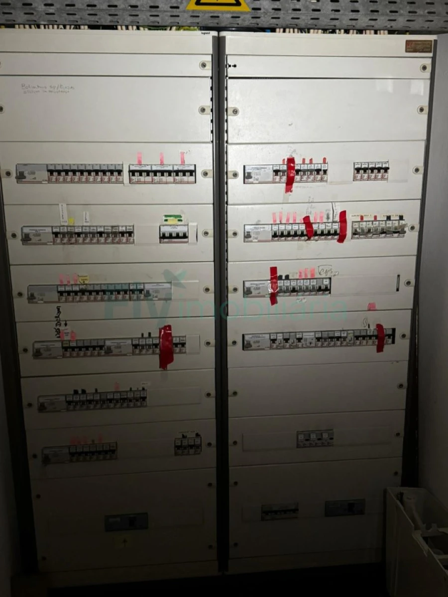 Armazém para Venda em Febres Foto 18