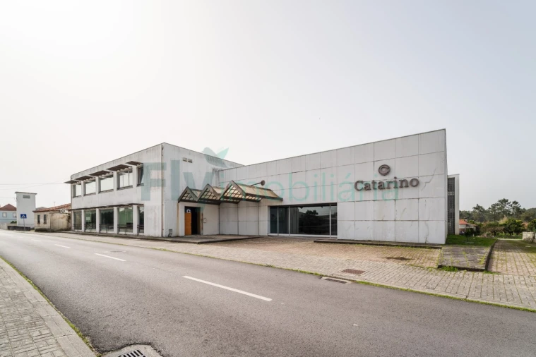 Armazém para Venda em Febres Foto 1