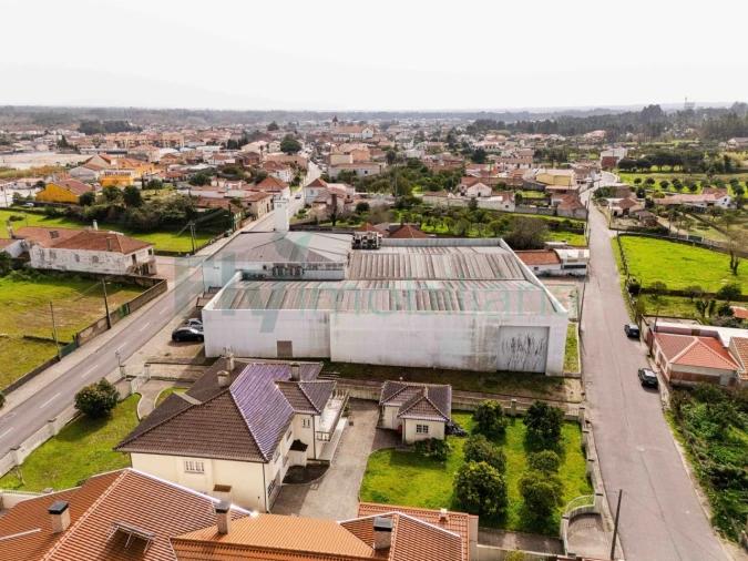 Armazém para Venda em Febres Foto 41