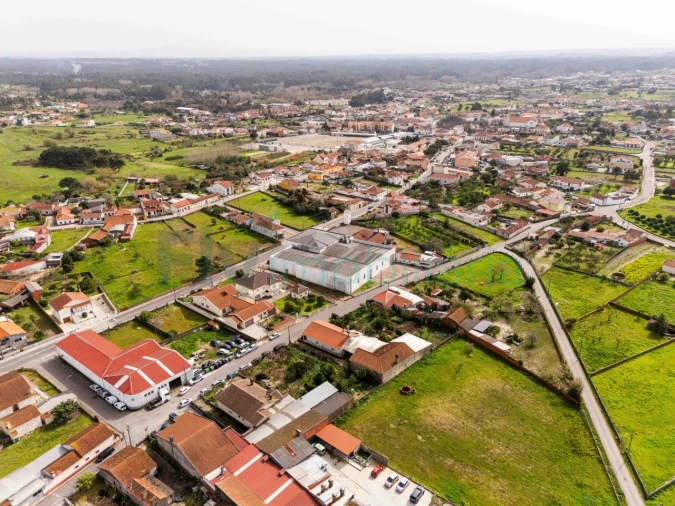 Armazém para Venda em Febres Foto 51