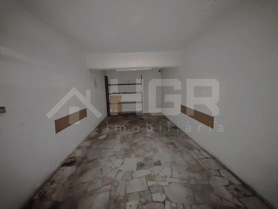 Garagem para Venda em Alto do Seixalinho, Santo André e Verderena Foto 5