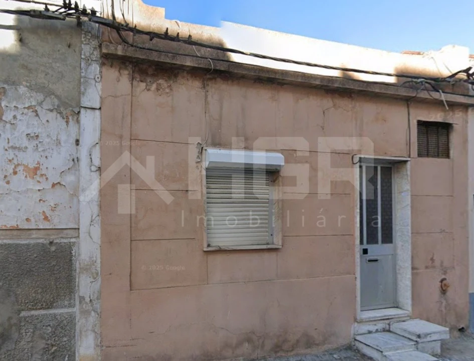 Moradia T1 para Venda em Baixa da Banheira e Vale da Amoreira Foto 1