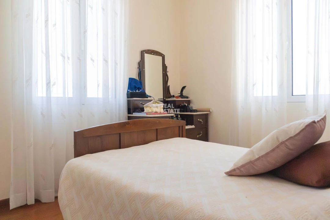 Moradia T4 para Venda em Calheta Foto 63