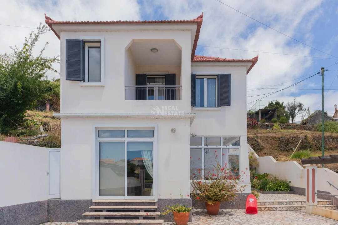 Moradia T4 para Venda em Calheta Foto 92