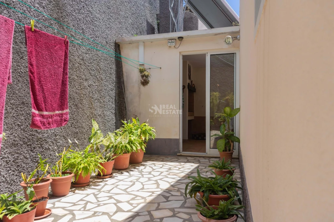 Moradia T4 para Venda em Calheta Foto 77