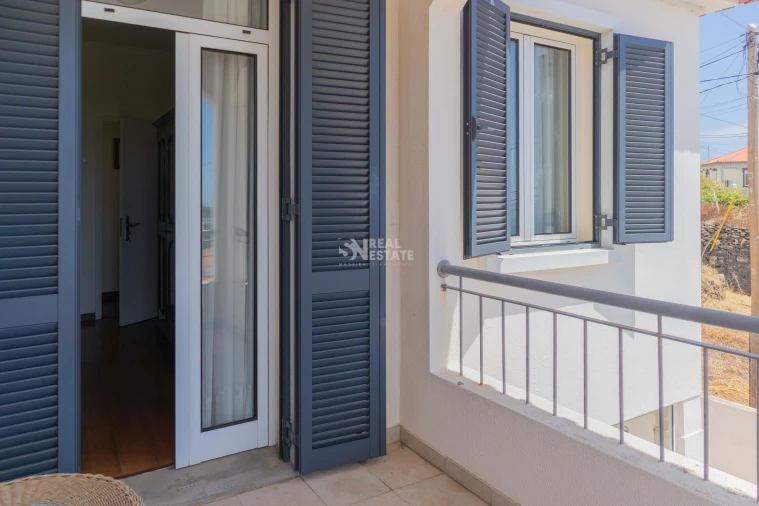 Moradia T4 para Venda em Calheta Foto 54