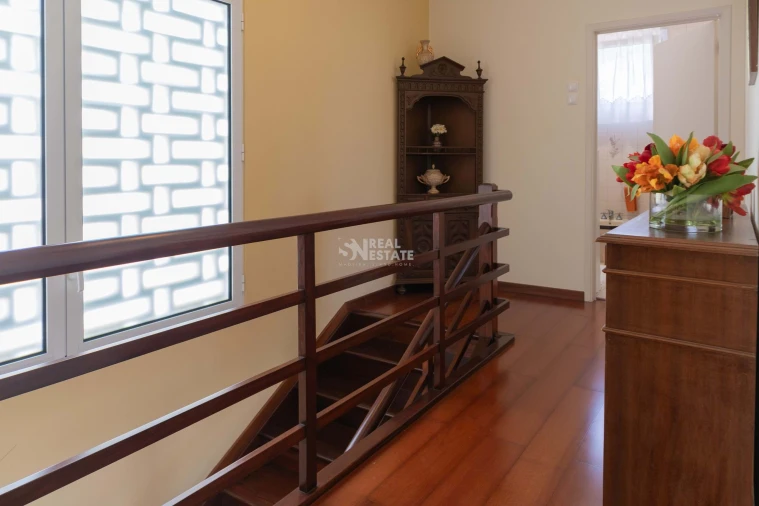 Moradia T4 para Venda em Calheta Foto 53