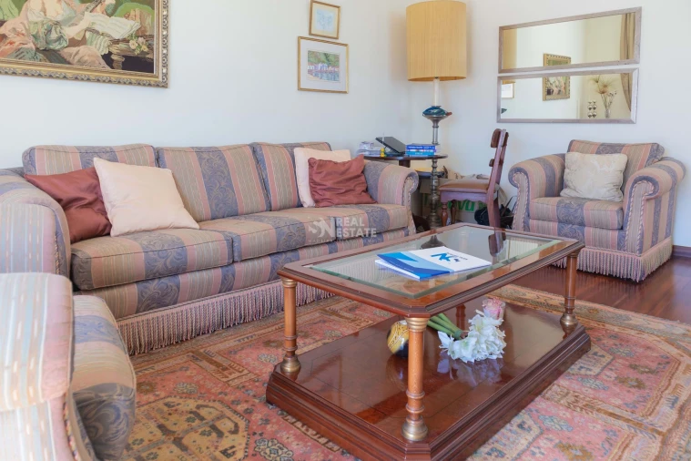 Moradia T4 para Venda em Calheta Foto 45