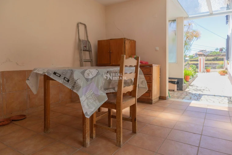 Moradia T4 para Venda em Calheta Foto 81