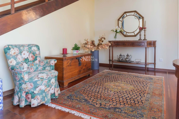 Moradia T4 para Venda em Calheta Foto 48