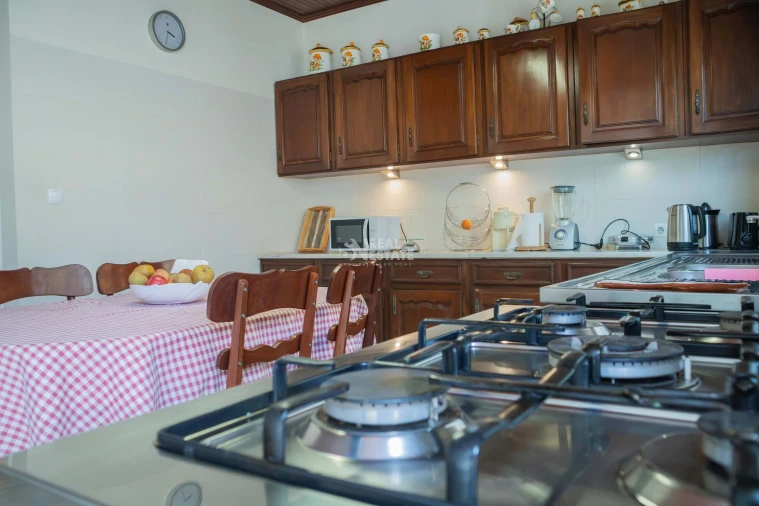 Moradia T4 para Venda em Calheta Foto 32