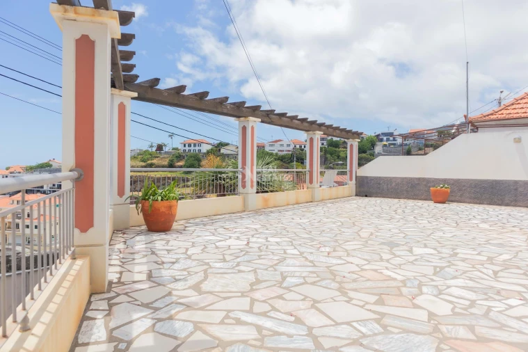 Moradia T4 para Venda em Calheta Foto 96