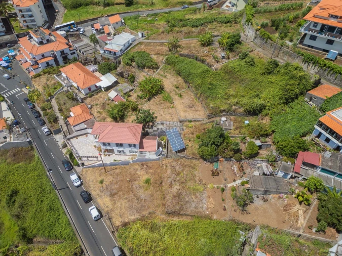 Moradia T4 para Venda em Calheta Foto 14