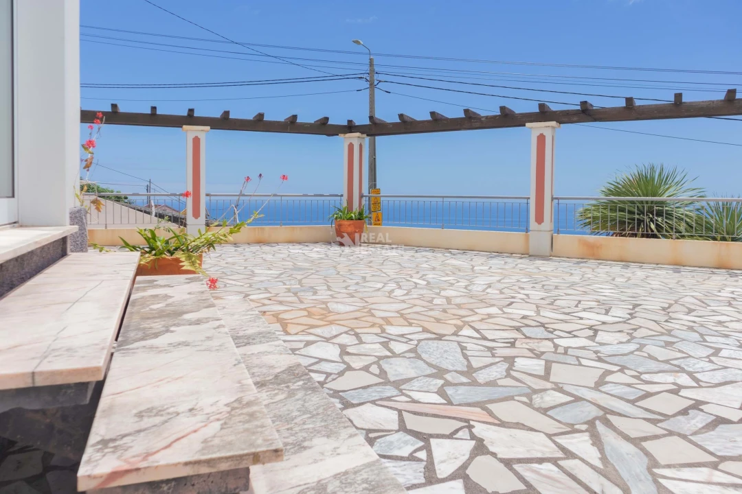 Moradia T4 para Venda em Calheta Foto 94