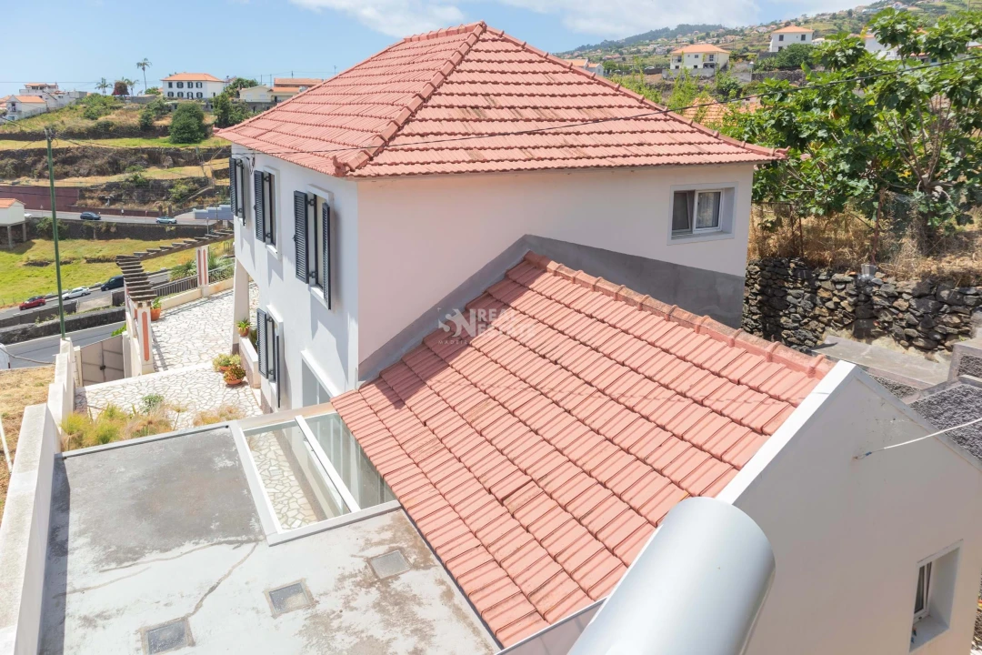 Moradia T4 para Venda em Calheta Foto 73