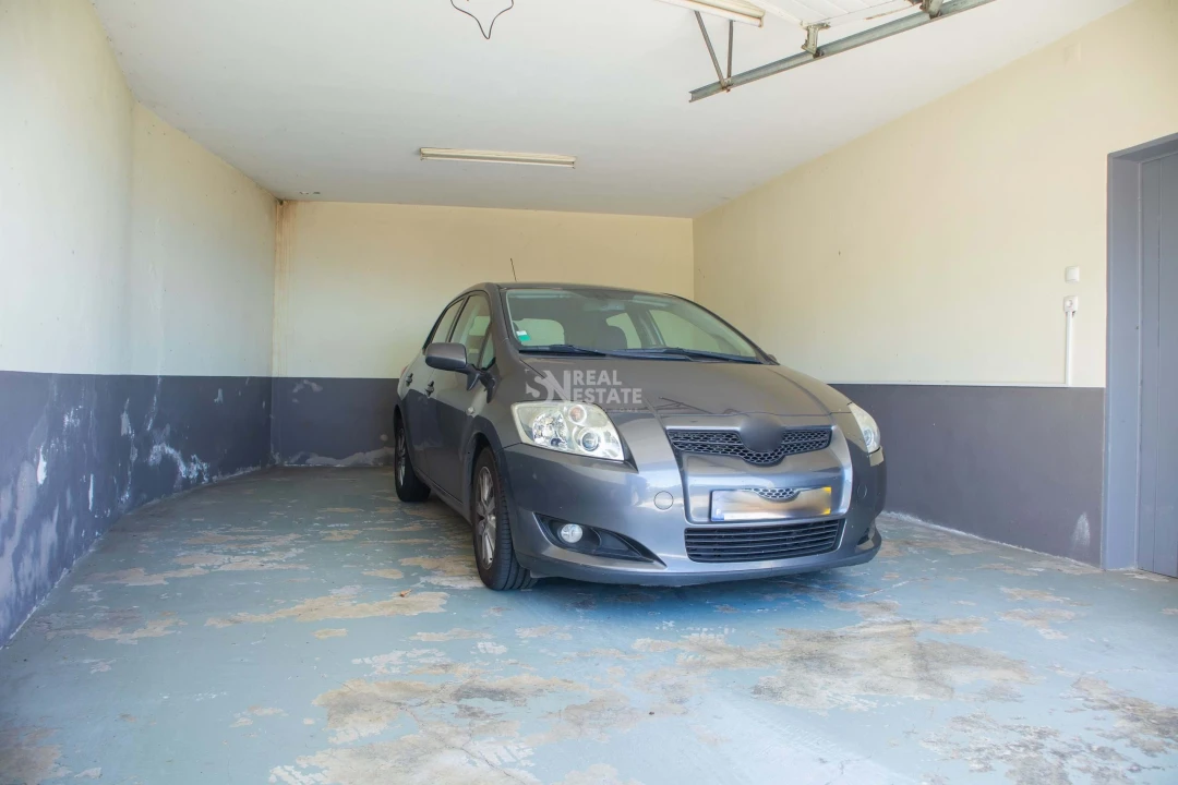 Moradia T4 para Venda em Calheta Foto 23