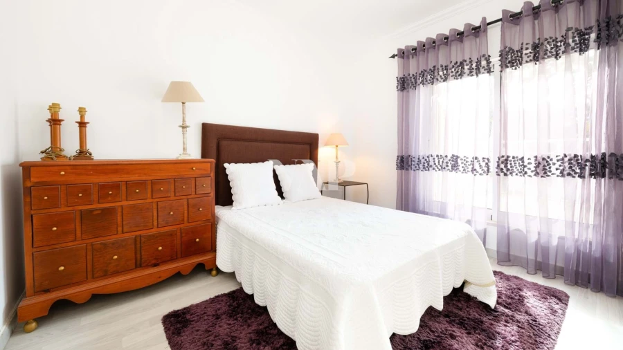 Moradia T4 para Venda em Quarteira Foto 5