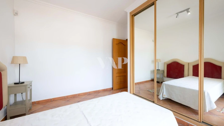 Moradia T4 para Venda em Quarteira Foto 25