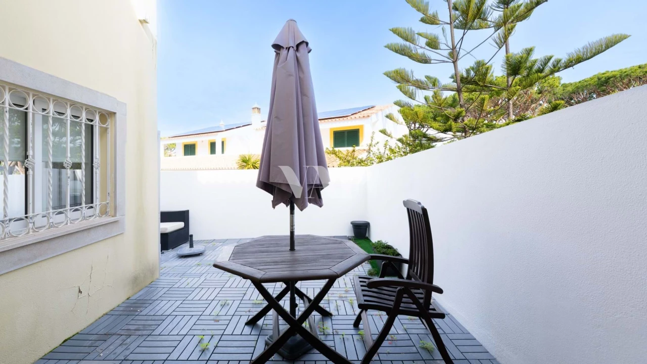 Moradia T4 para Venda em Quarteira Foto 14