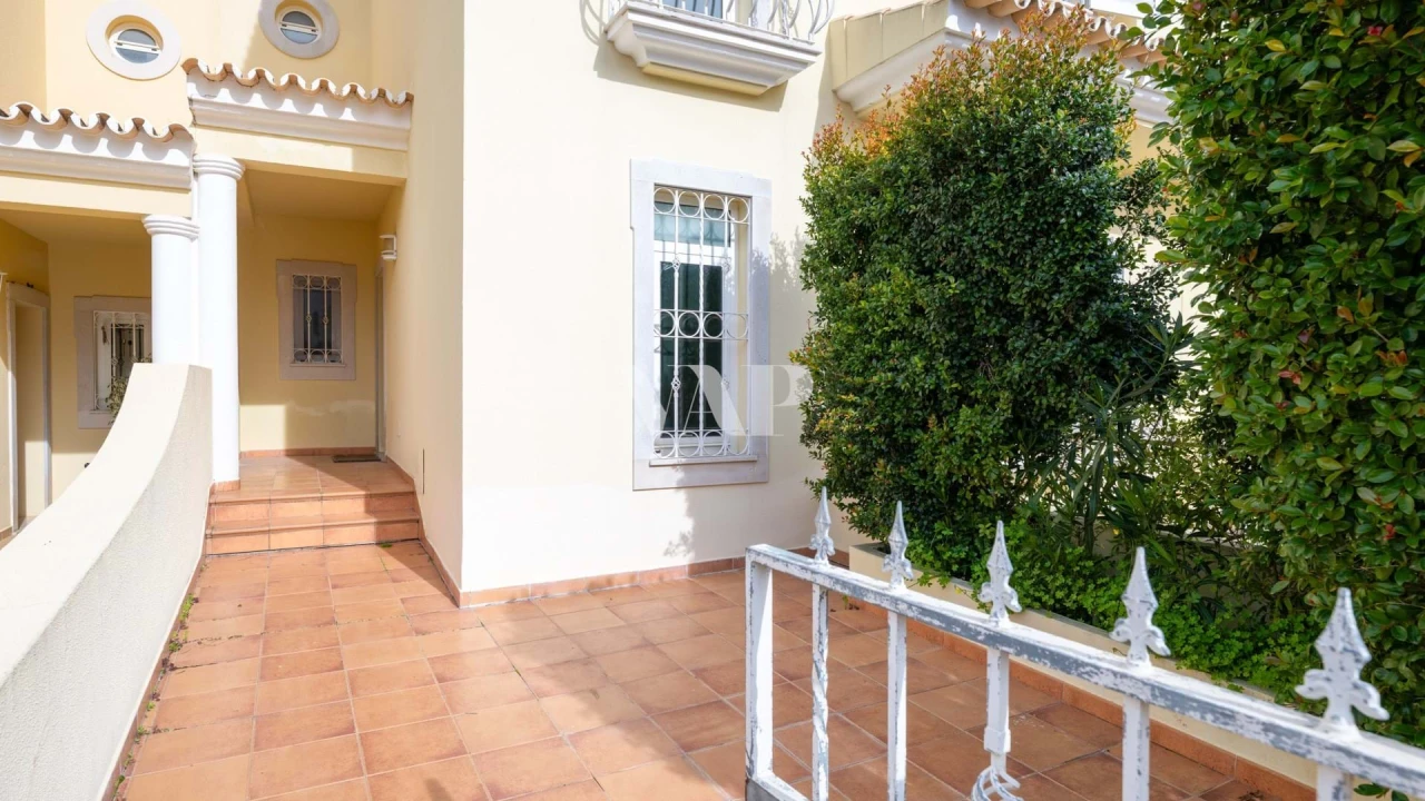 Moradia T4 para Venda em Quarteira Foto 35