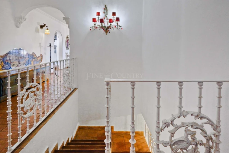 Moradia T4 para Venda em Santa Barbara de Nexe Foto 24