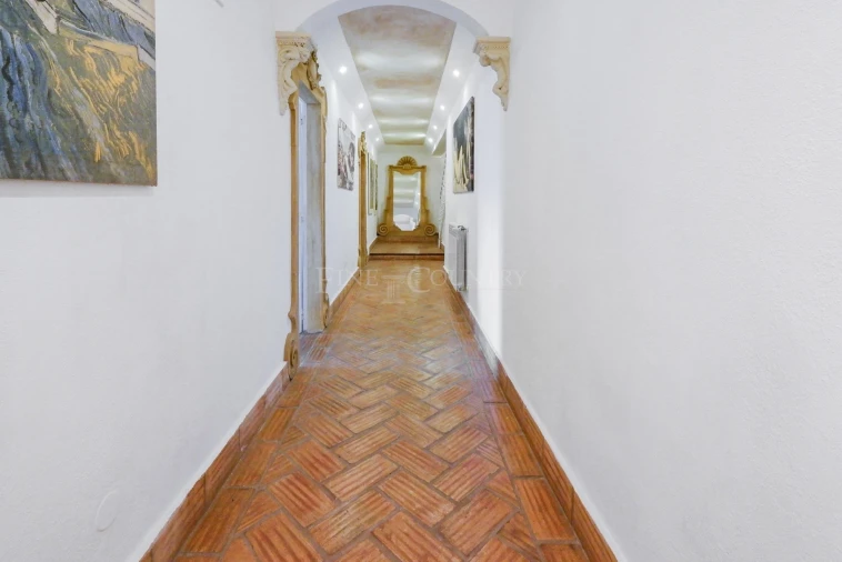 Moradia T4 para Venda em Santa Barbara de Nexe Foto 32