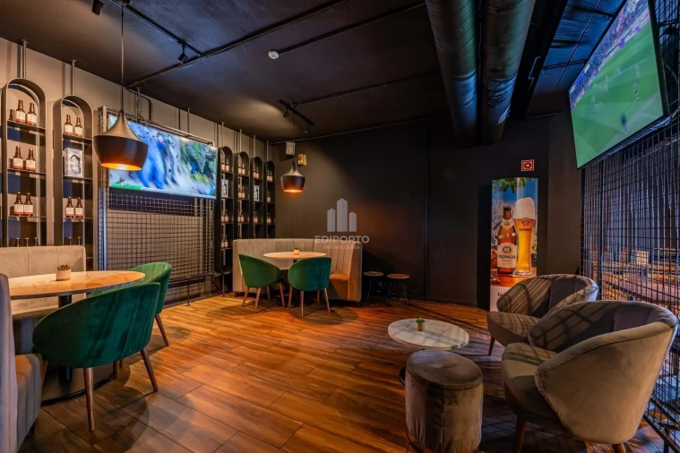 Negócio para Venda em Santa Marinha e São Pedro da Afurada Foto 8