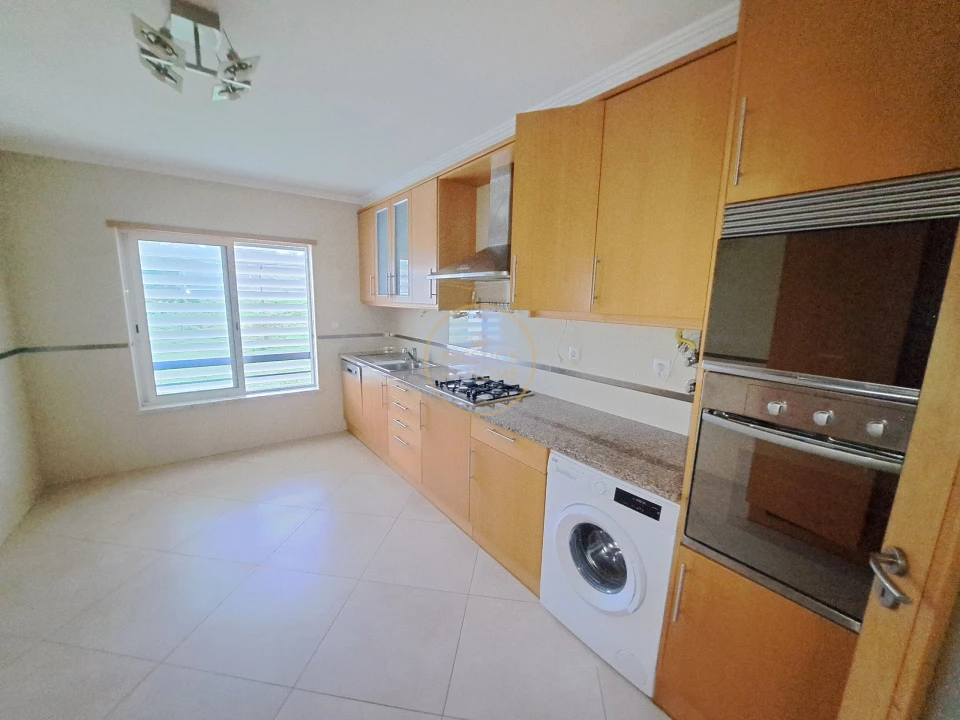 Apartamento T2 para Venda em Loule (São Clemente) Foto 12