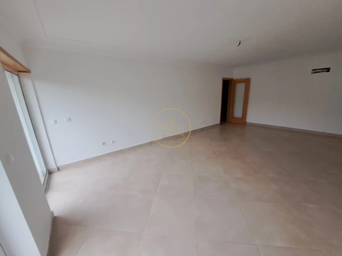 Apartamento T2 para Venda em Loule (São Clemente) Foto 3