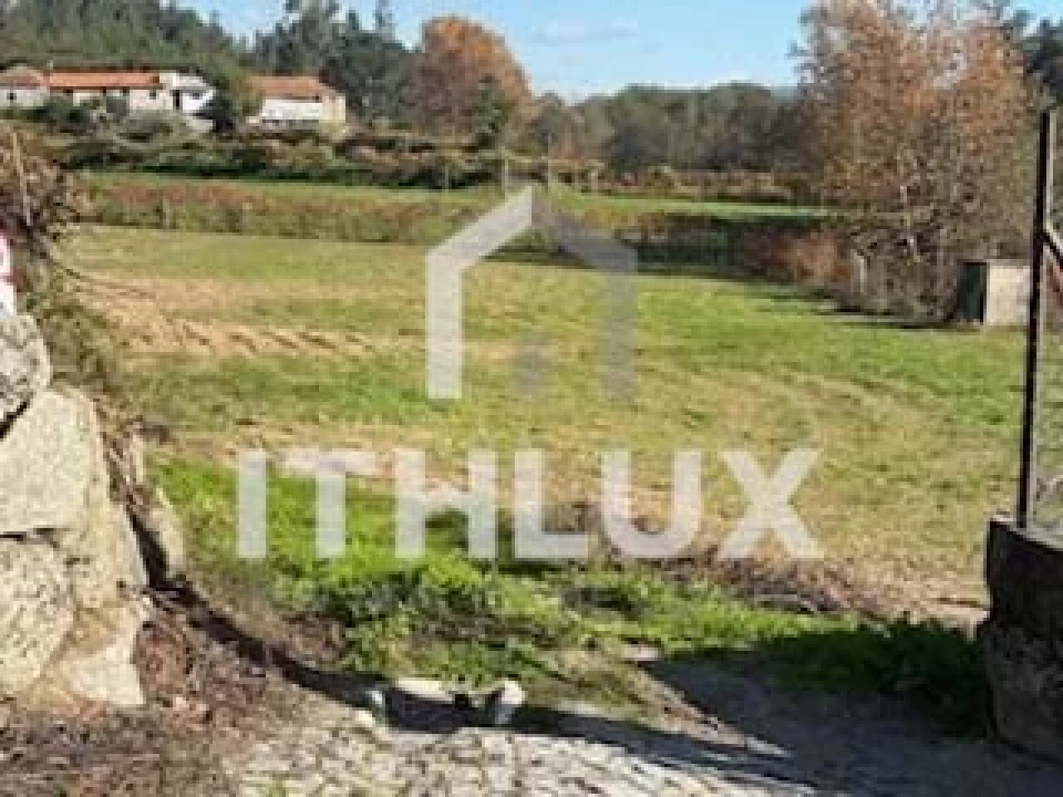 Terreno para Venda em Meinedo Foto 1