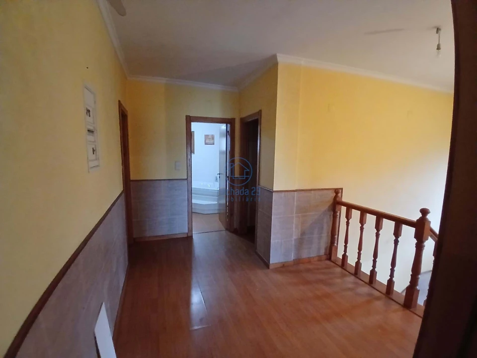 Moradia T4 para Venda em Alijo Foto 15