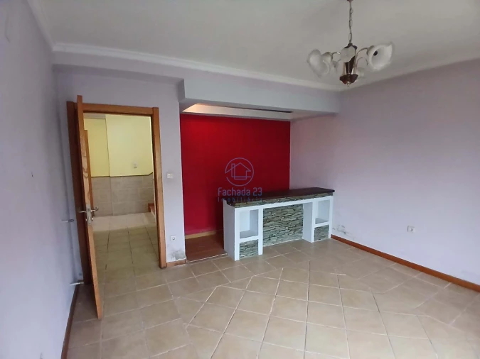 Moradia T4 para Venda em Alijo Foto 3