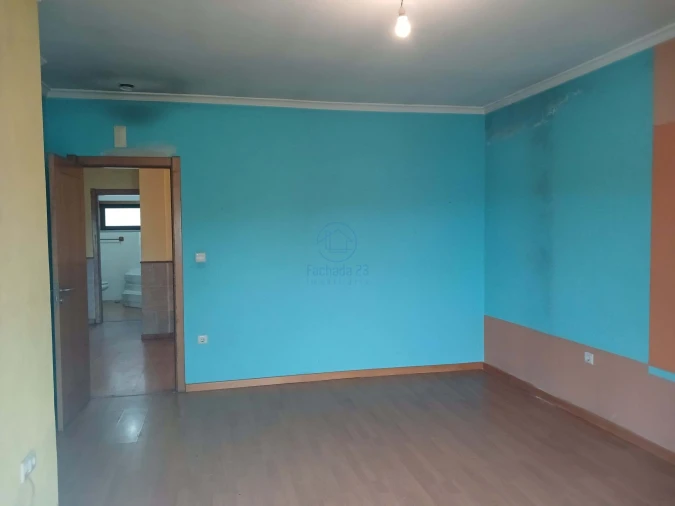 Moradia T4 para Venda em Alijo Foto 13