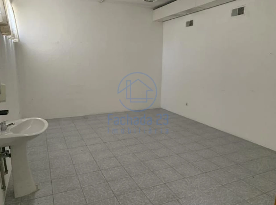 Negócio para Venda em Cedofeita, Santo Ildefonso, Sé, Miragaia, São Nicolau e Vitória Foto 4