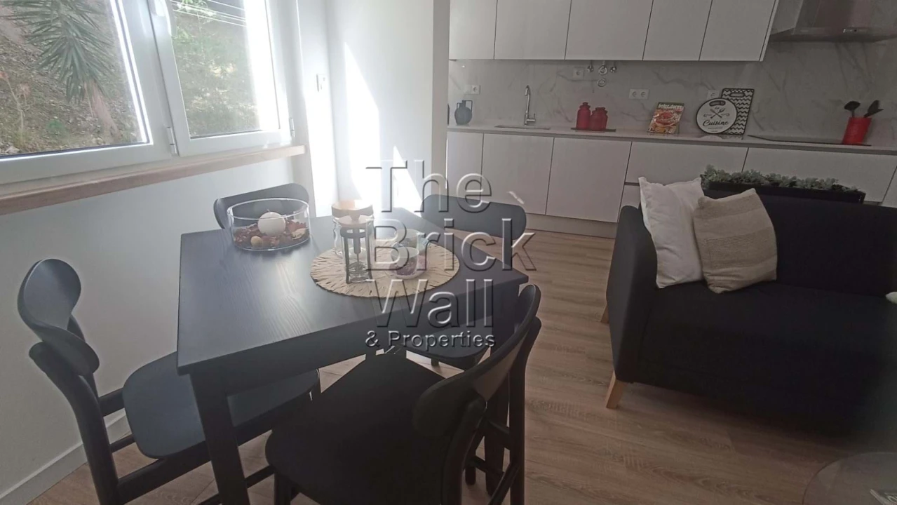 Apartamento T2 para Venda em Benfica Foto 16