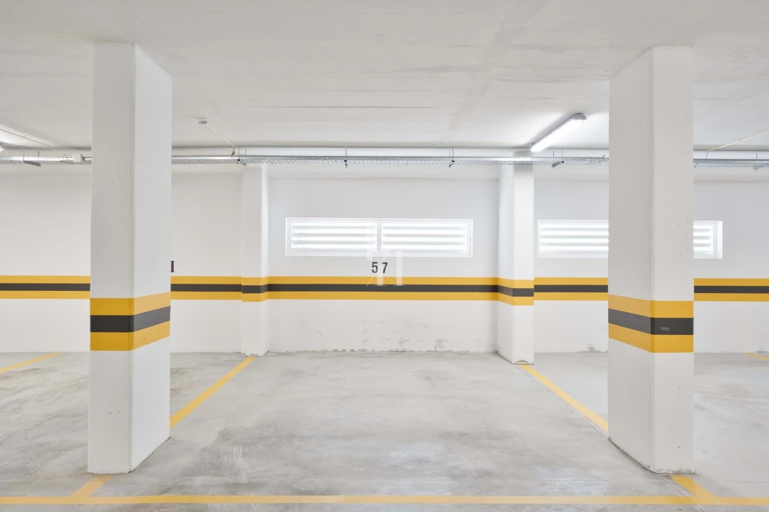 Garagem para Venda em Albufeira e Olhos de Água Foto 13