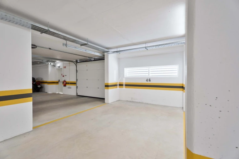 Garagem para Venda em Albufeira e Olhos de Água Foto 17