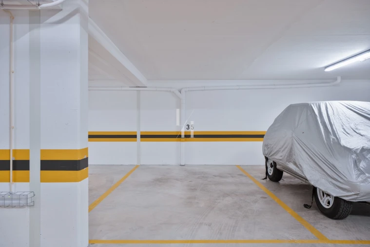 Garagem para Venda em Albufeira e Olhos de Água Foto 9