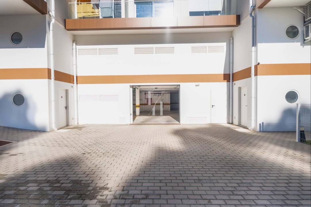 Garagem para Venda em Albufeira e Olhos de Água Foto 4