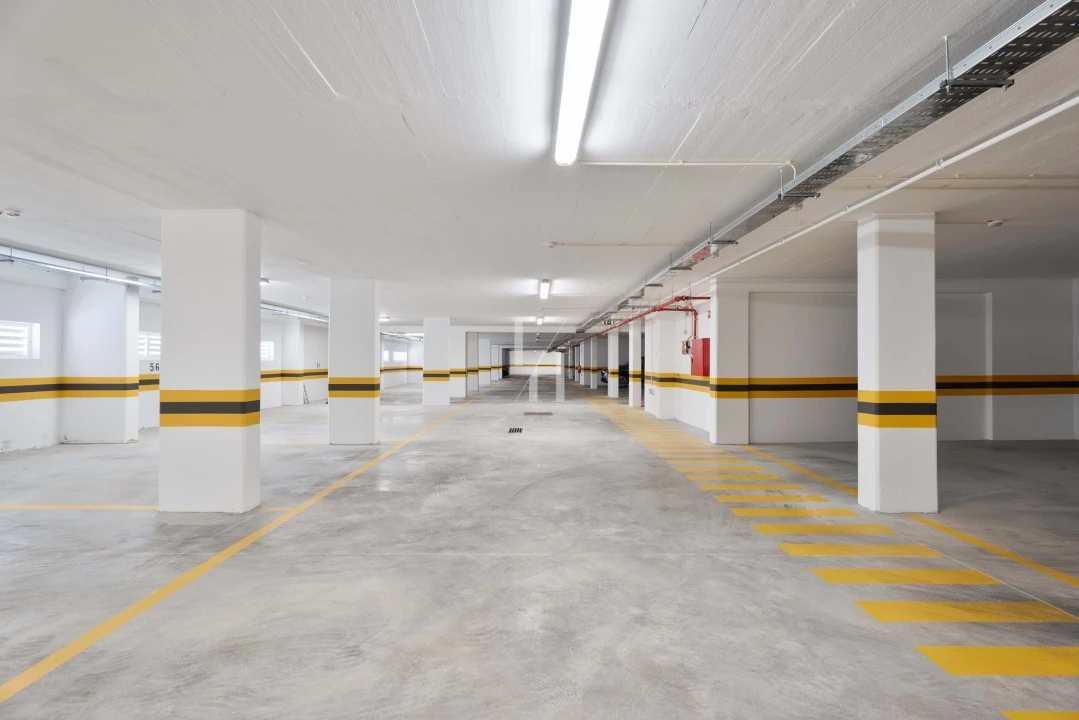 Garagem para Venda em Albufeira e Olhos de Água Foto 6