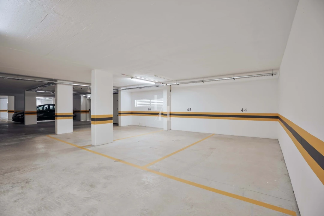 Garagem para Venda em Albufeira e Olhos de Água Foto 11