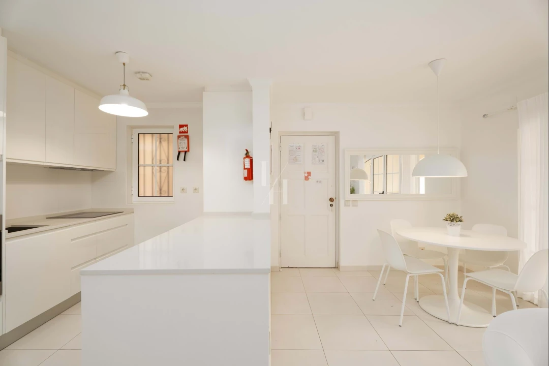 Apartamento T2 para Venda em Quarteira Foto 8