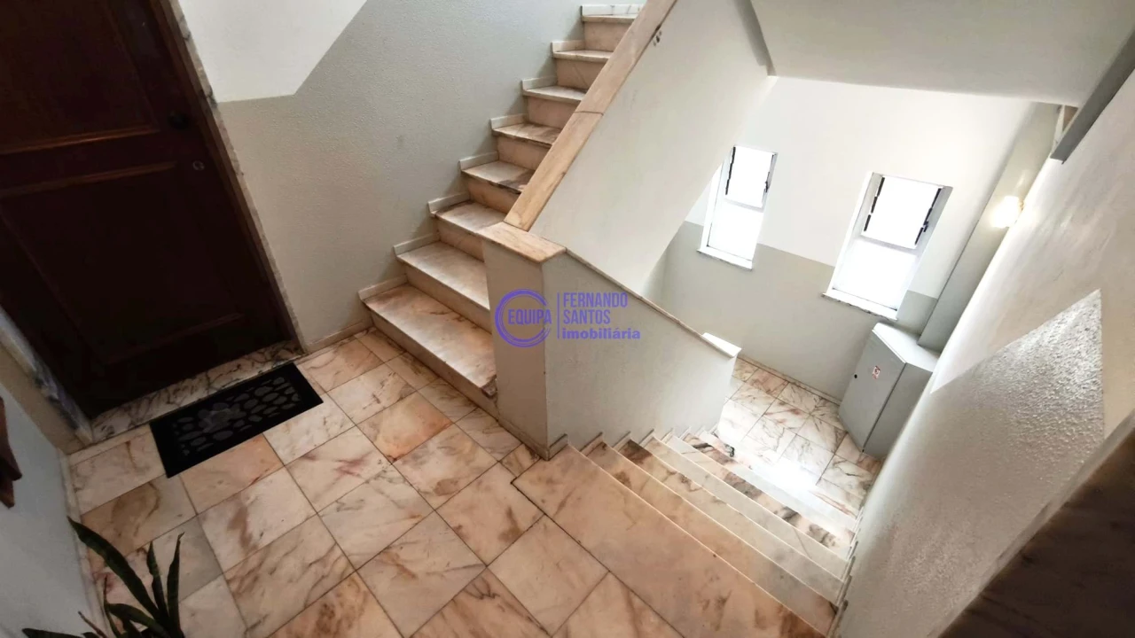 Apartamento T3 para Venda em Portimão Foto 23