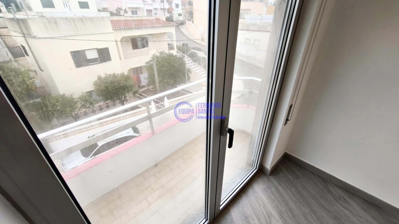 Apartamento T3 para Venda em Portimão Foto 7